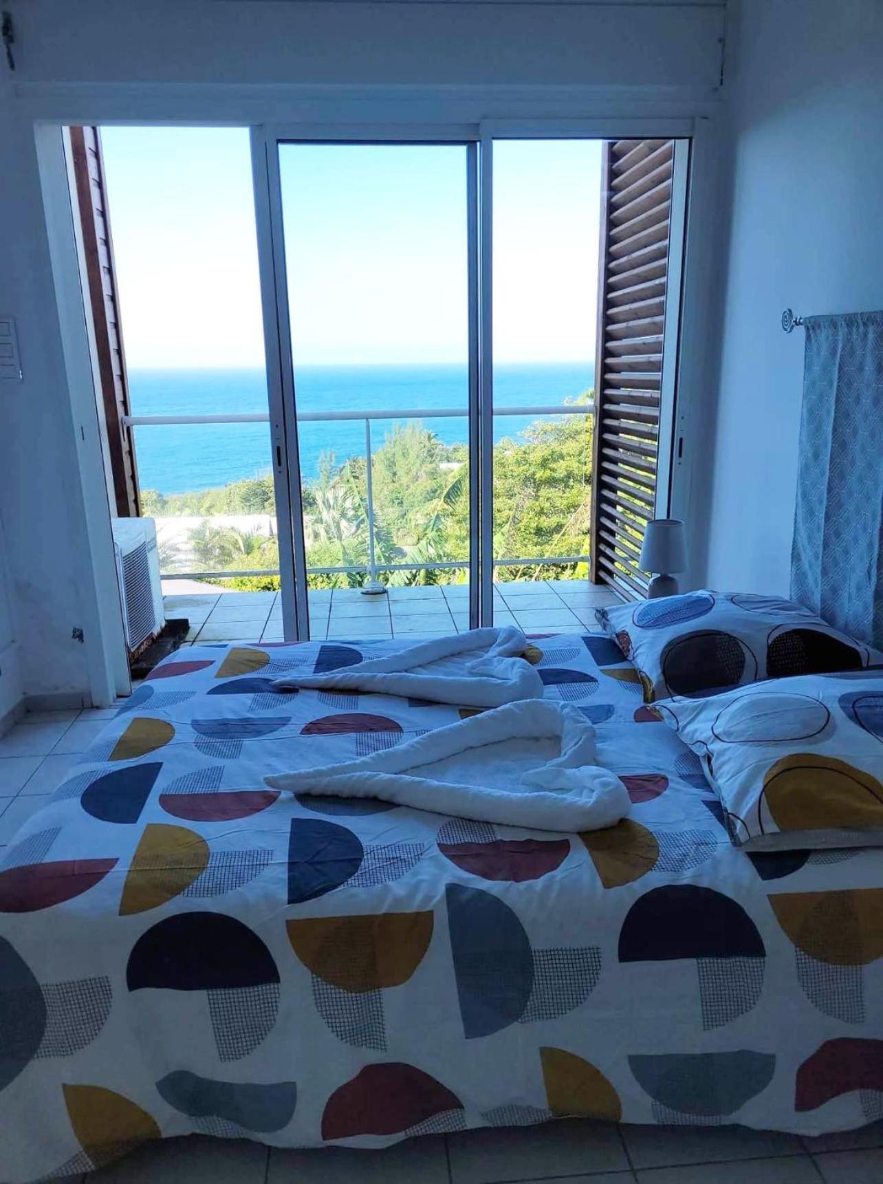 Grande Villa Au Calme - Vue Exceptionnelle - Climatisation - Piscine Sel Chauffee - Jardin Tropical Vincendo 외부 사진